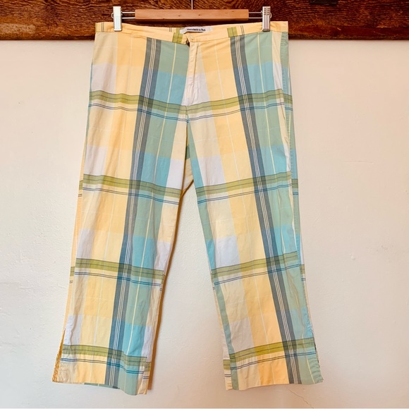 Abercrombie & Fitch Pants - CLEARANCE Abercrombie & Fitch—Plaid Low-Rise Capri Golf Preppy (Size 10)